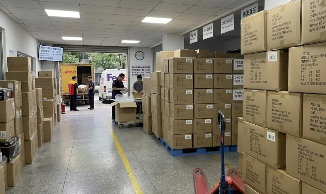 Dongguan warehouse with daily DHL/FedEx pickup for global shipping
